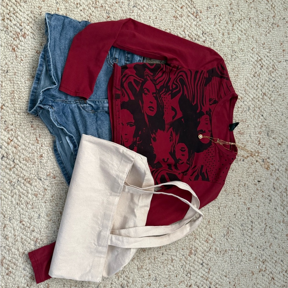 Red Graphic Long